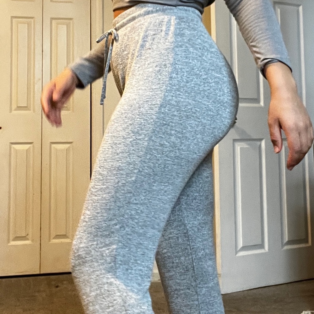 Sweatpants - Picture 3 of 5